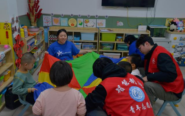 青春践初心 “锋” 华满滨职——我校学雷锋志愿服务月活动圆满落幕