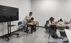 业课堂育匠才校友领航启新途——滨海职院虚拟现实现代学徒制走出人才成长闭环