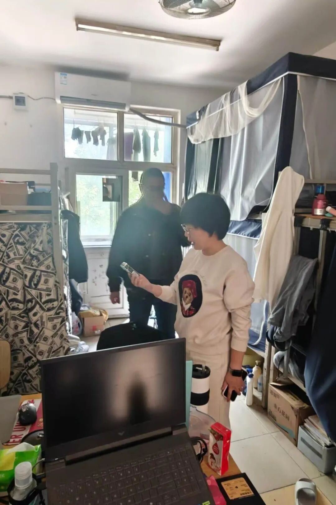 09