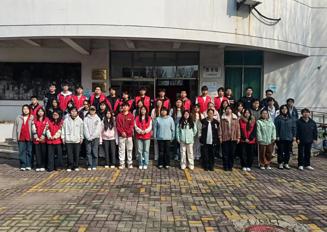 书香伴志愿，心灵共成长｜这场学雷锋活动，温暖又有料